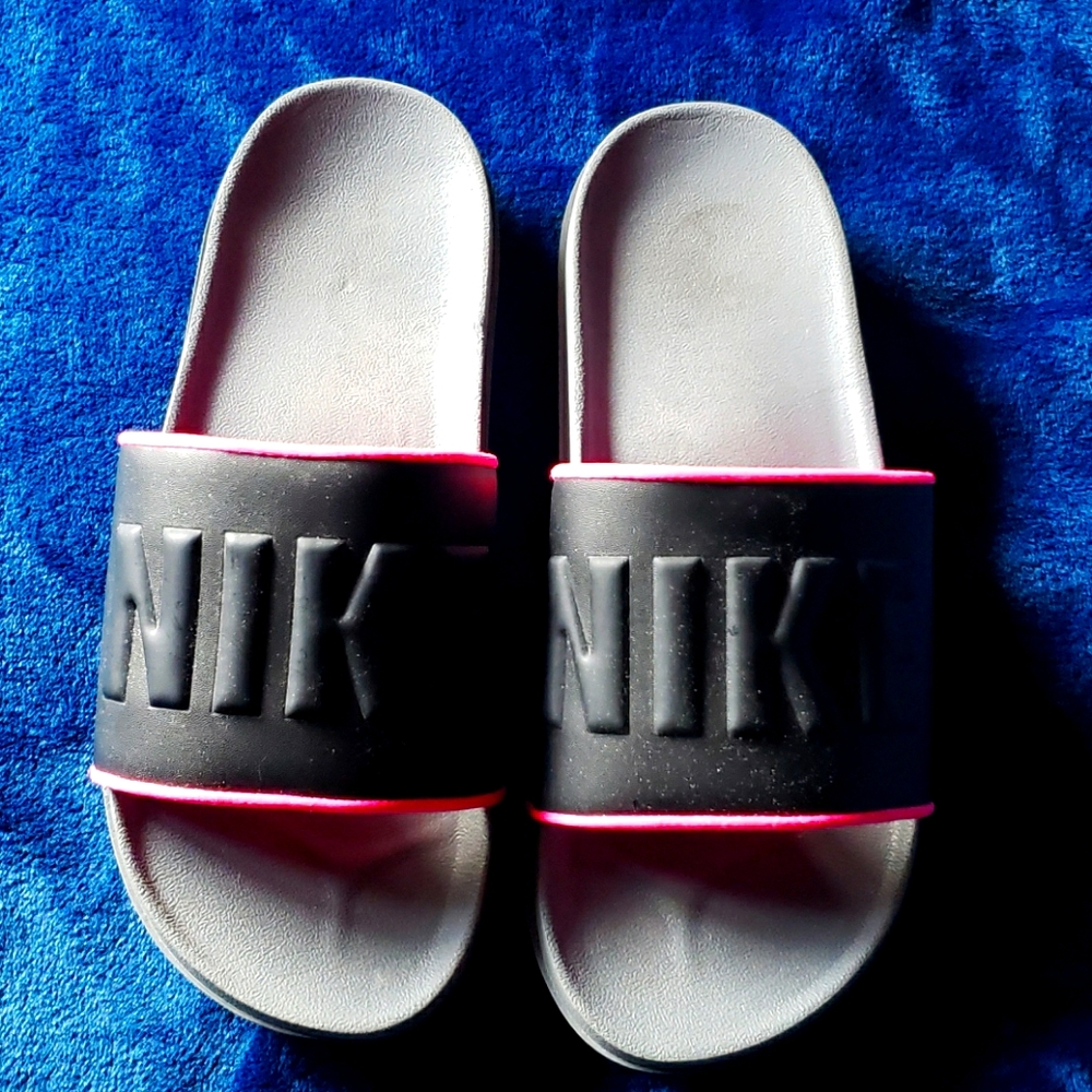 COPY - NWOT Nike Slide